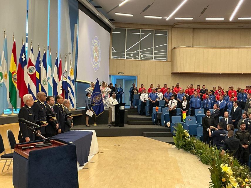 Panamá fortalece liderazgo bomberil en la región al culminar congreso internacional