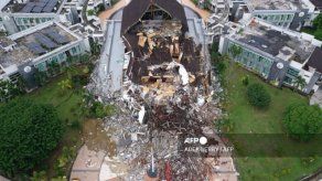 Médicos agotados tras sismo en Indonesia intentan evitar propagación de covid-19