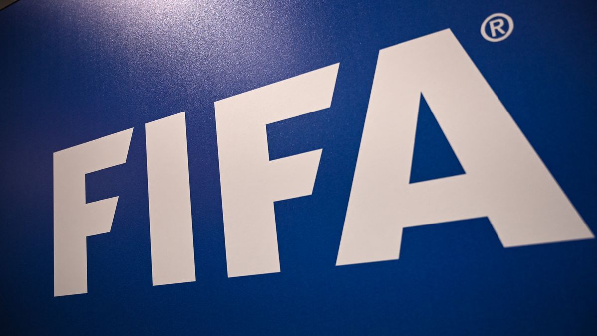 FIFA releases a million dollars to help Ukraine