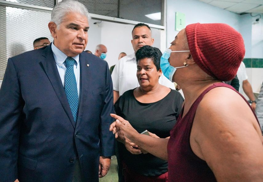 Mulino a pacientes del complejo de la CSS: "Esta pesadilla acabar&aacute; pronto".