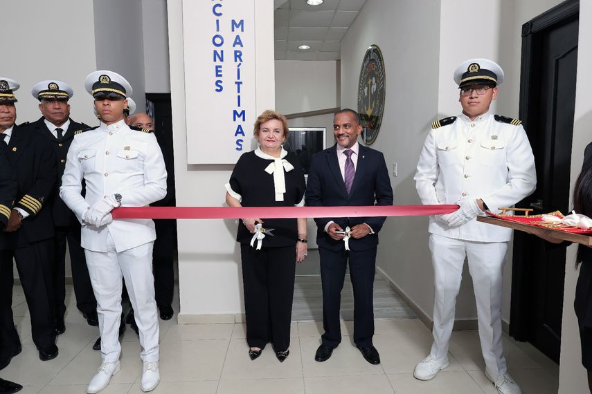 El Centro de Simulaciones Marítimas Joaquín Villar Soto ha sido un referente en Panamá para la formación técnica y práctica. El Centro de Simulaciones Marítimas Joaquín Villar Soto ha sido un referente en Panamá para la formación técnica y práctica.