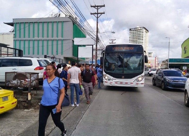 La empresa MiBus se prepara para el aumento proyectado de pasajeros estudiantiles.