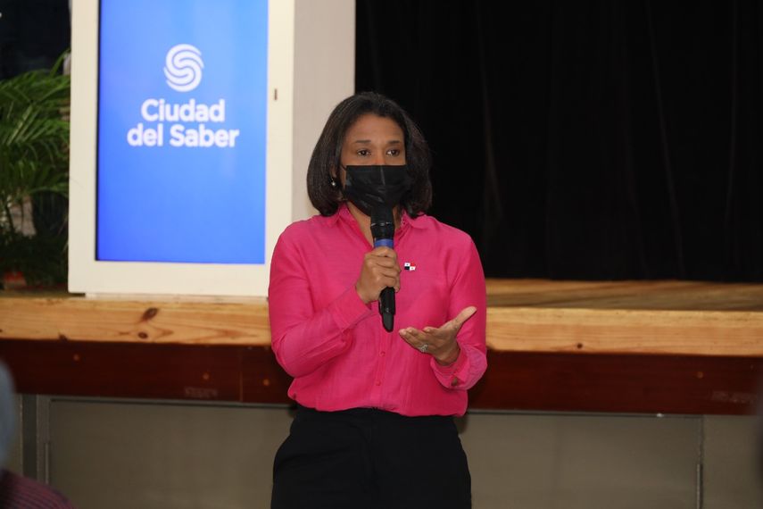 Giselle González Villarrué ministra de Cultura de Panamá