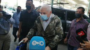 Pinchazos telefónicos mantiene en aprietos al expresidente Ricardo Martinelli