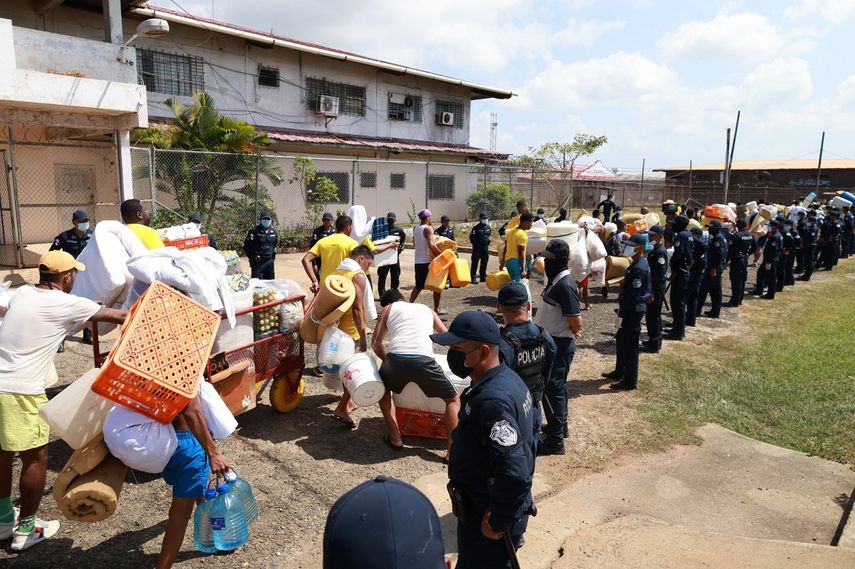 Centro Penitenciario La Joya: decomisan armas de fuego