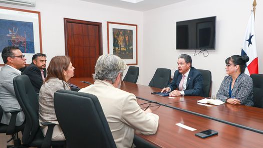 Panamá y CAF refuerzan cooperación para impulsar zonas francas y logística regional