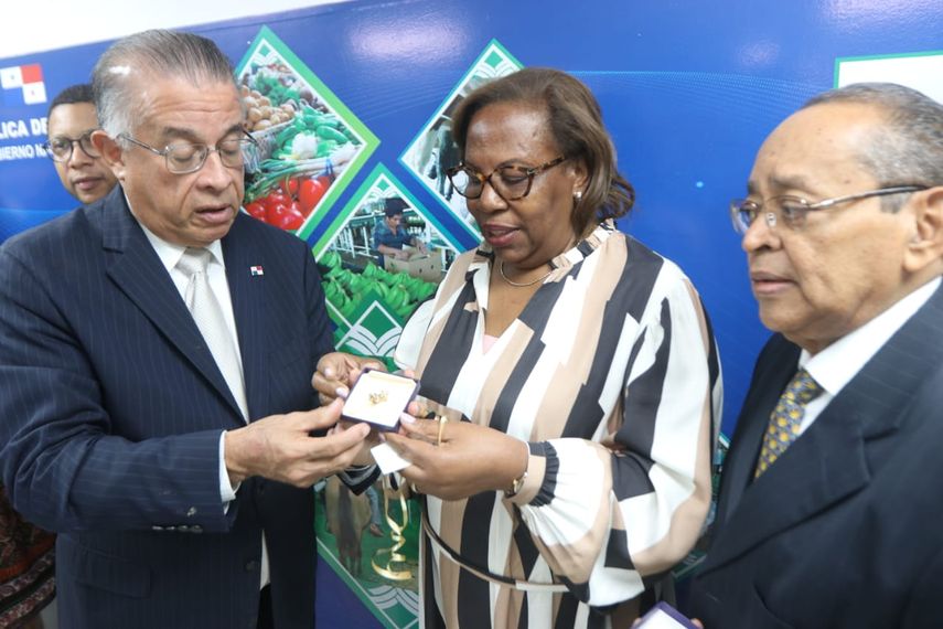 En la reunión entre Panamá y Angola se trataron temas como agricultura