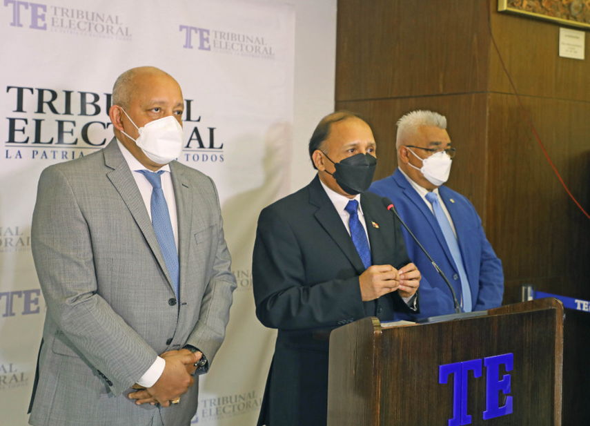 Reformas Electorales: Nuevos acuerdos sobre legislación electoral en la cuarta sesión de la mesa técnica