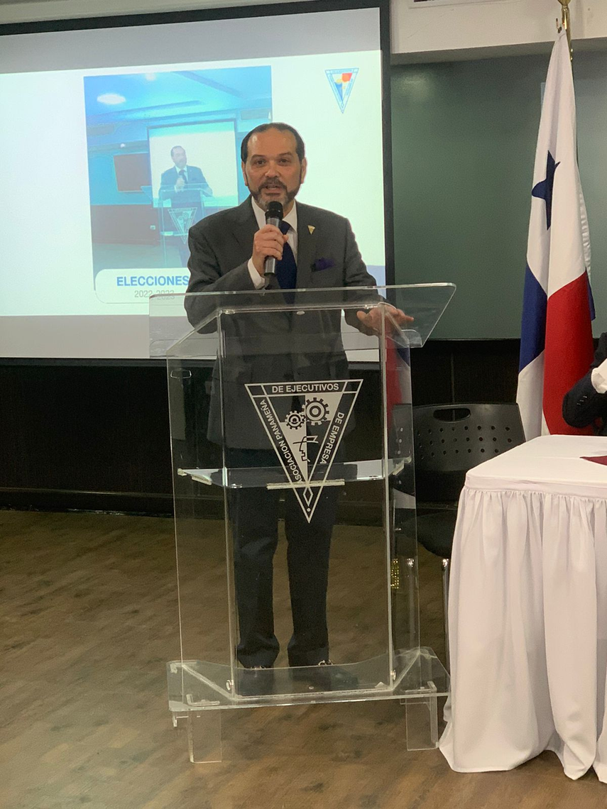 Temístocles Rosas reemplaza a Elisa Suárez