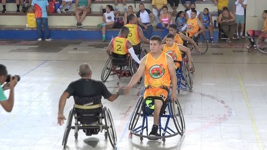 La actividad para atletas con discapacidad fue organizada por el club de baloncesto en formación Survivor Chiriquí y Los Titanes del Este de Panamá.