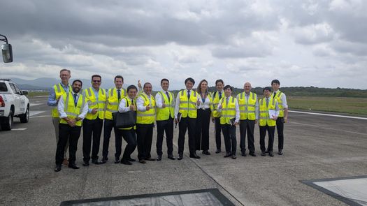 La Autoridad Aeronáutica Civil de Panamá informó sobre la visita técnica de ejecutivos de All Nippon Airways (ANA) y especialistas de The Boeing Company, quienes evaluaron la viabilidad de establecer un vuelo directo entre Panamá y Tokio. La Autoridad Aeronáutica Civil de Panamá informó sobre la visita técnica de ejecutivos de All Nippon Airways (ANA) y especialistas de The Boeing Company, quienes evaluaron la viabilidad de establecer un vuelo directo entre Panamá y Tokio.