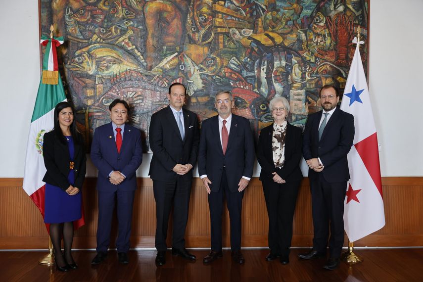 Comercio y movilidad humana, temas claves del diálogo entre Panamá y México