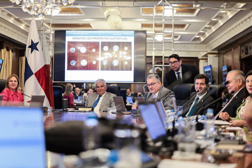 Gabinete aprueba proyecto de ley de acuñación de monedas conmemorativas