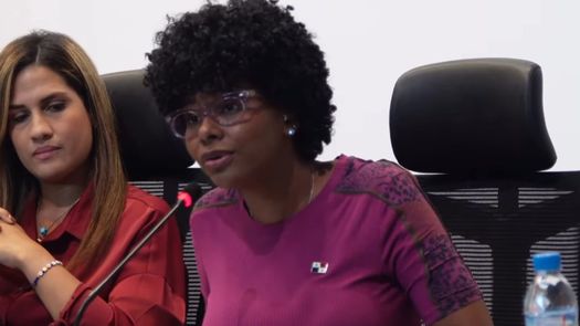 Diputada Walkiria Chandler dice que su voz no será callada y se quejó del silencio cómplice