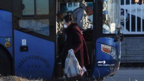 Rayos ultravioleta para desinfectar los autobuses en China