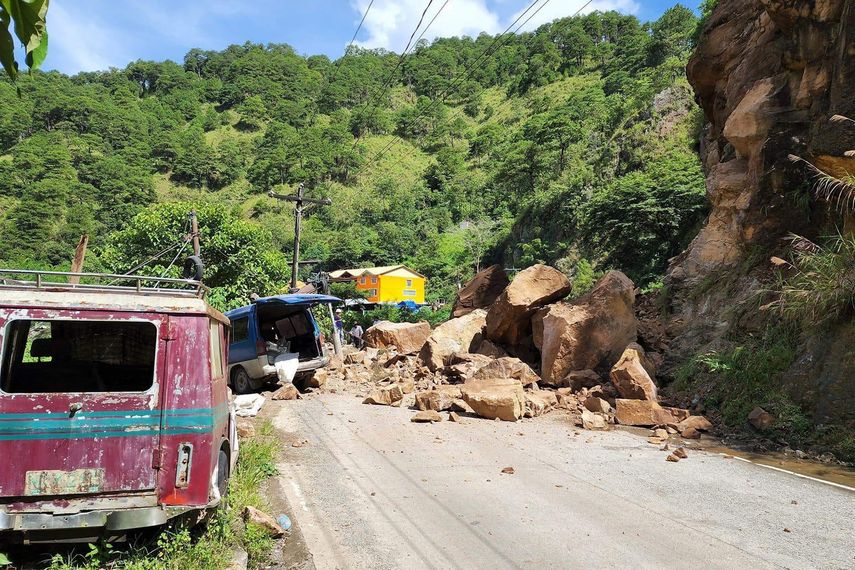 Filipinas estremecida por cientos de réplicas de terremoto