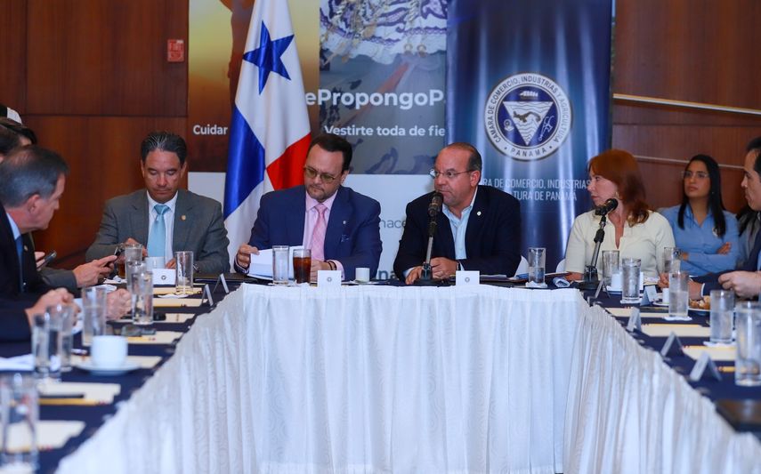 MICI reitera colaboración estratégica con empresarios de la Cámara de Comercio