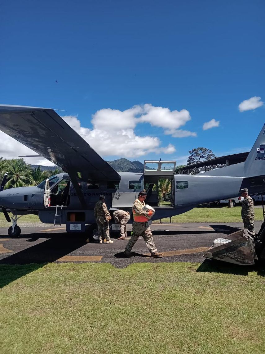 El Senan brinda apoyo en medio de la crisis por bloqueos en Bocas del Toro. El Senan brinda apoyo en medio de la crisis por bloqueos en Bocas del Toro.