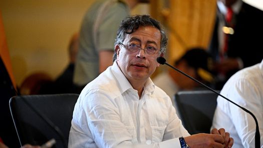 Petro pide investigar si explosivos del atentado en la Panamericana llegaron desde Ecuador Petro pide investigar si explosivos del atentado en la Panamericana llegaron desde Ecuador