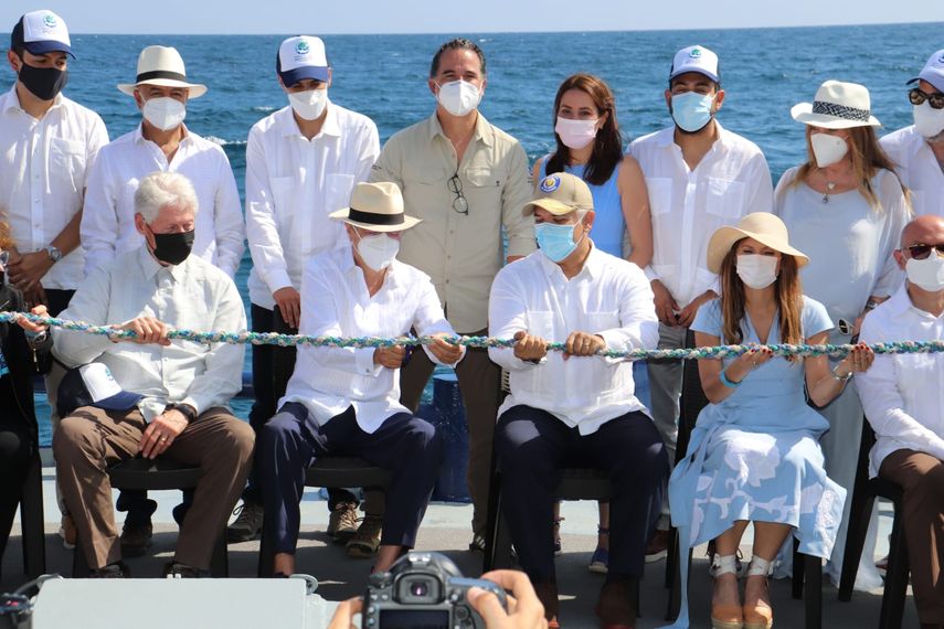 Panamá presente en ampliación de reserva marina de Galápagos