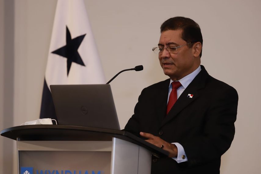 MICI capacita a funcionarios en derechos humanos