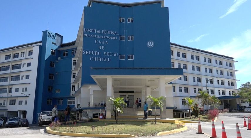 Diversos centros de la CSS suspendieron algunos servicios por el aumento en caso de covid en Chiriquí.