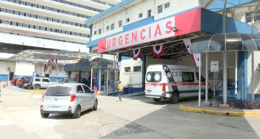 La Caja de Seguro Social (CSS) informó este jueves que ha puesto en marcha la Alerta Verde Institucional con la participación de más de seis mil funcionarios de salud, incluyendo médicos, laboratoristas, enfermeras, radiólogos y técnicos de urgencias. La Caja de Seguro Social (CSS) informó este jueves que ha puesto en marcha la Alerta Verde Institucional con la participación de más de seis mil funcionarios de salud, incluyendo médicos, laboratoristas, enfermeras, radiólogos y técnicos de urgencias.