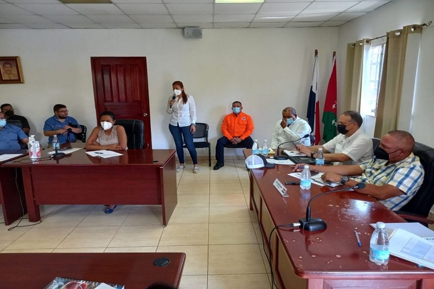 MIVIOT identifica 29 familias que serán reubicadas en Alanje