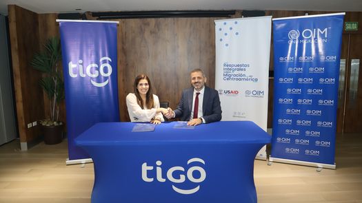 OIM y Tigo firman acuerdo de cooperación a favor de personas migrantes en Panamá