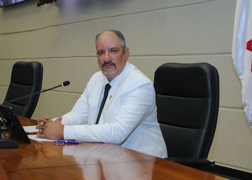 Una nueva alianza logró la escogencia de Jorge Herrera como presidente de la Asamblea Nacional. Una nueva alianza logró la escogencia de Jorge Herrera como presidente de la Asamblea Nacional.
