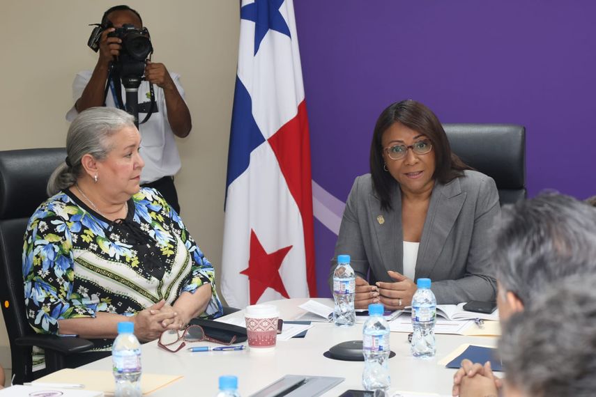 Ministerio de la Mujer busca eliminar acuerdos de pena en casos de femicidio