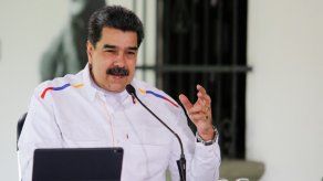 Maduro dice que Venezuela producirá al mes 2 millones de vacunas cubanas