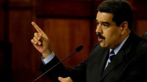 Maduro dice que demandará a directiva parlamentaria opositora tras decisión de OEA