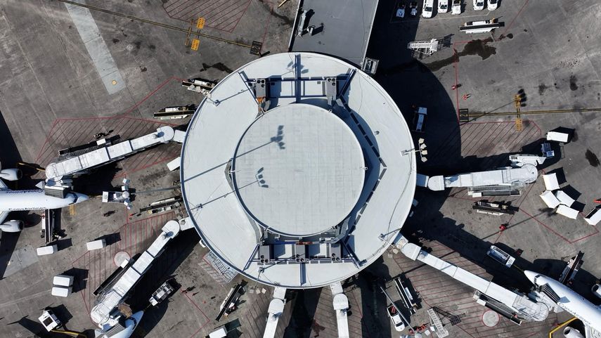 Con inversión de más de $280,000, Tocumen optimiza techos de sus satélites. Con inversión de más de $280,000, Tocumen optimiza techos de sus satélites.