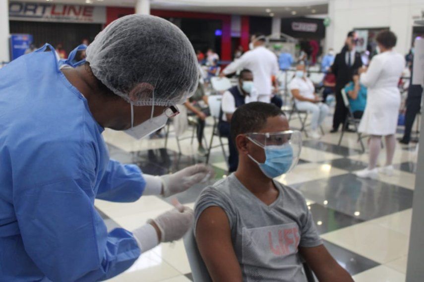 CSS aplicará 15 mil dosis de vacunas AstraZeneca en Westland Mall