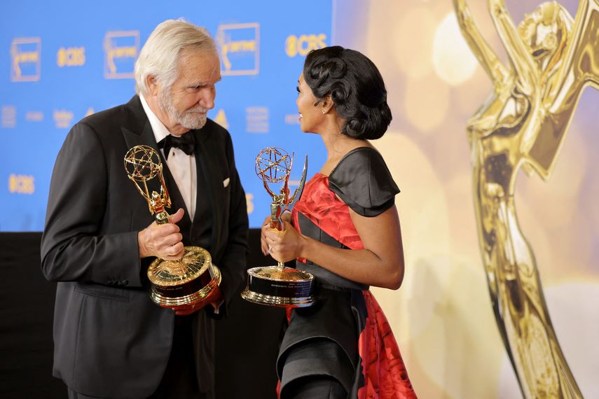 La 74ª gala de los Emmy 2022 se celebrará el lunes por la noche en Los Ángeles.