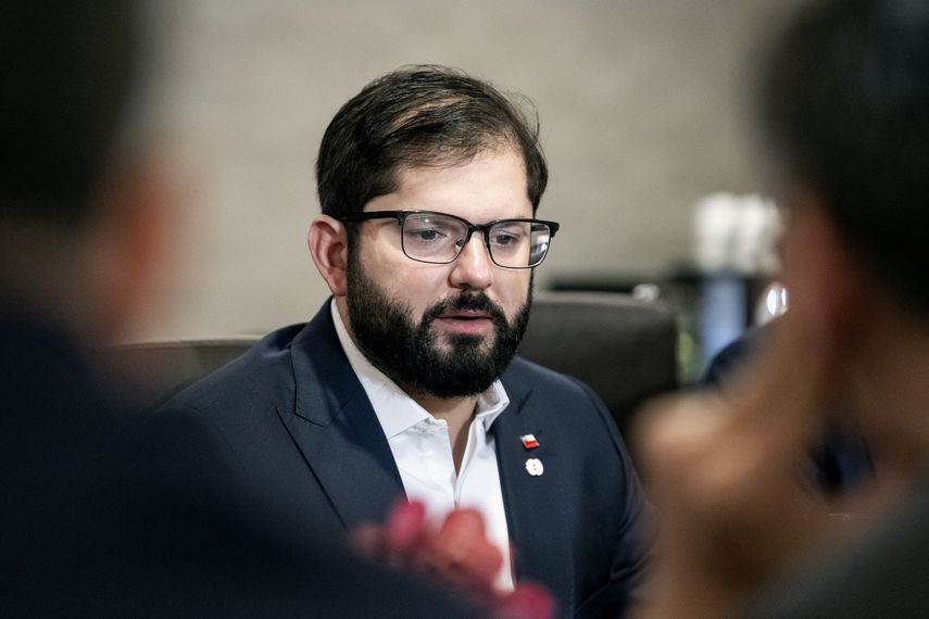 Gabriel Boric pide acelerar la reforma de pensiones y dice que saldrá adelante pese a dificultad. Gabriel Boric pide acelerar la reforma de pensiones y dice que saldrá adelante pese a dificultad.