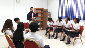 Debate Z: foro estudiantil de intercambio de ideas con 41 colegios inscritos