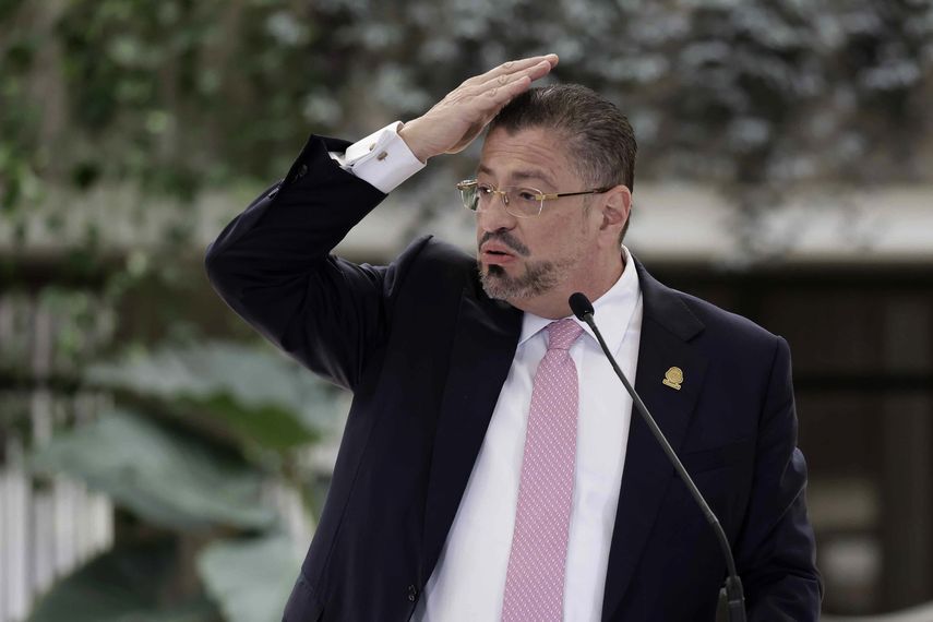 Tribunal pide al Congreso de Costa Rica retirar fuero a Rodrigo Chaves por beligerancia