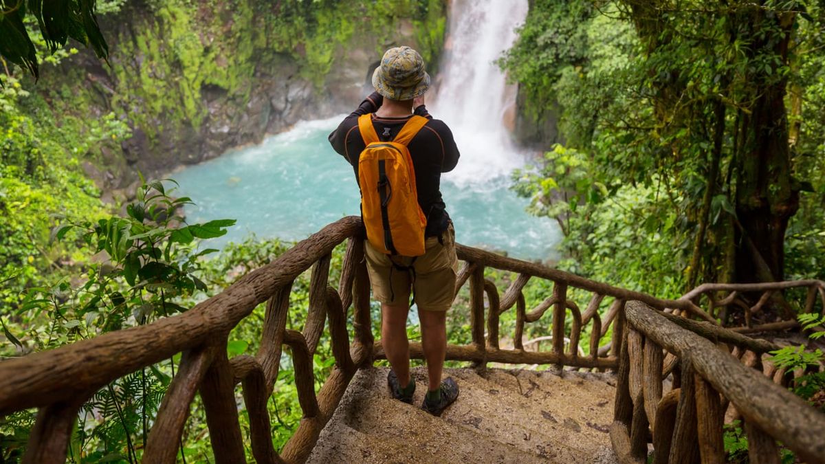 Costa Rica logra alianza para promocionar su turismo en plataformas de Amazon