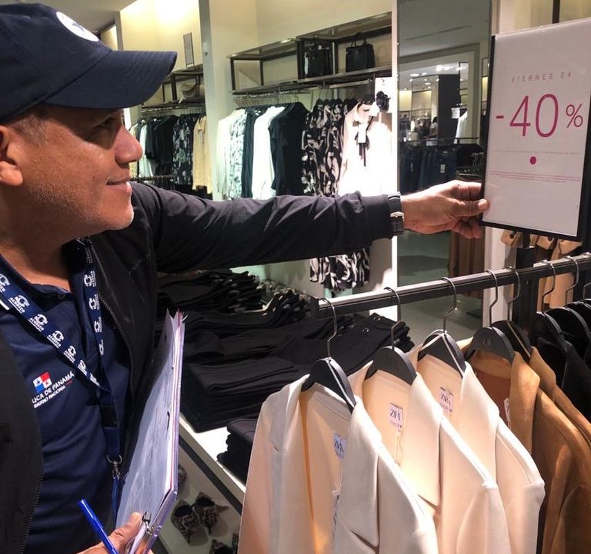 La Autoridad de Protección al Consumidor y Defensa de la Competencia (Acodeco) durante el operativo de verificación de publicidad, “Black Friday”, detectó 52 irregularidades en las ventas especiales. La Autoridad de Protección al Consumidor y Defensa de la Competencia (Acodeco) durante el operativo de verificación de publicidad, “Black Friday”, detectó 52 irregularidades en las ventas especiales.