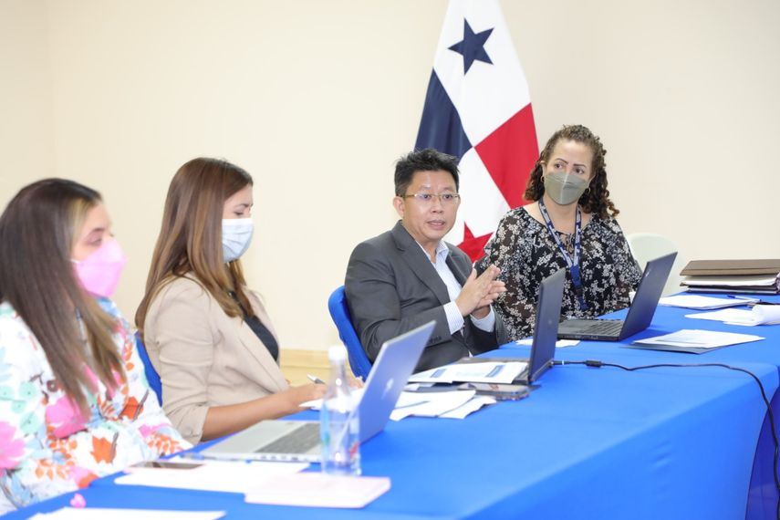 Equipo técnico del Instituto de Innovación Agropecuaria de Panamá (IDIAP).