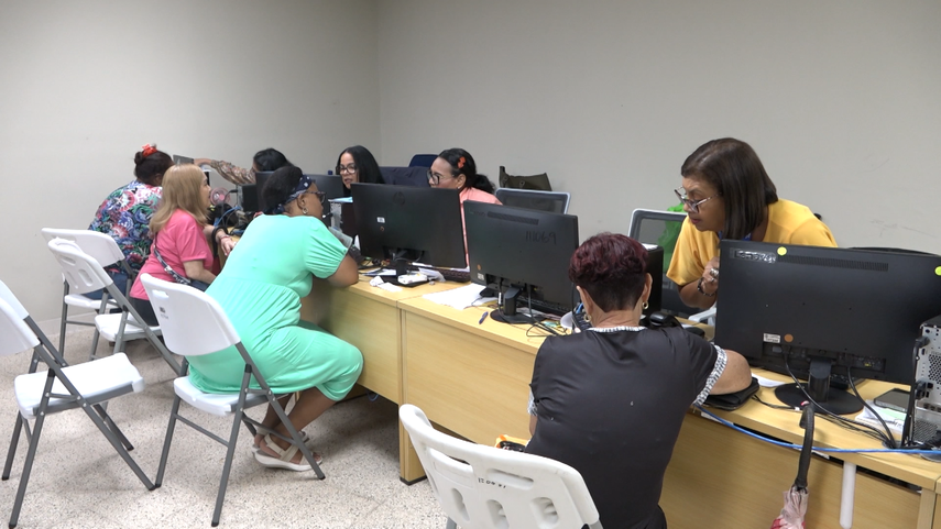 Beneficiarios del CEPANIM son atendidos en la sede del MEF.