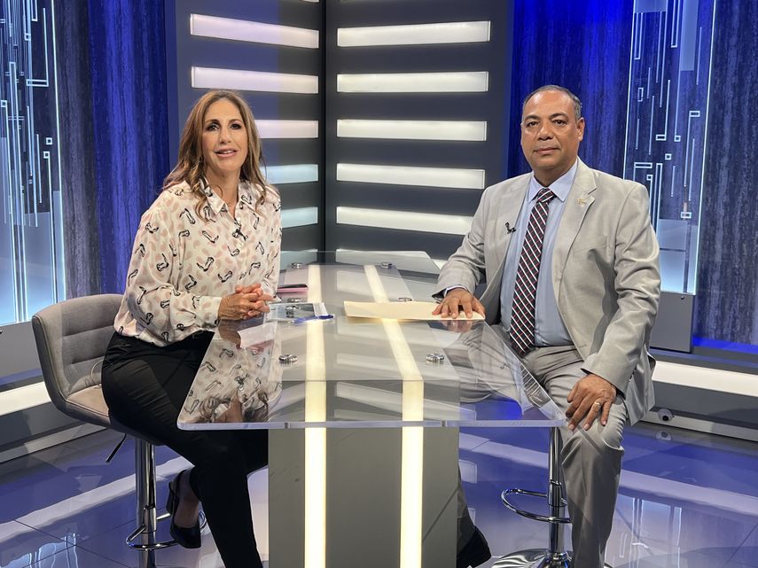 El PRD niega alianza con el Ejecutivo y busca consenso en comisiones El PRD niega alianza con el Ejecutivo y busca consenso en comisiones