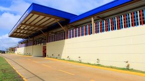 Así quedó la fachada del CEFI Nuevo Emperador, en Panamá Oeste.