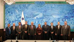 Los diputados de CD se reunieron con Mulino en la Presidencia.