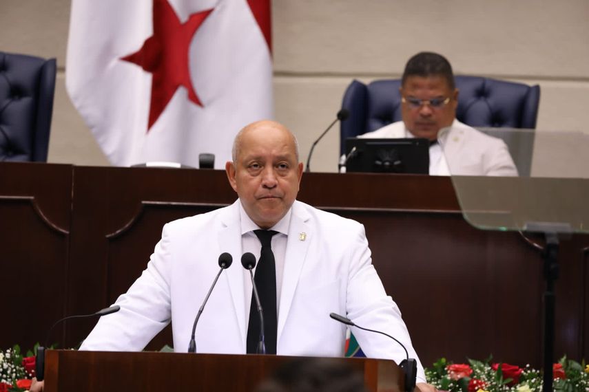 Crispiano Adames rinde informe de gestión en la Asamblea