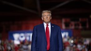 Trump vuelve a atacar a migrantes indocumentados en el estado clave de Wisconsin