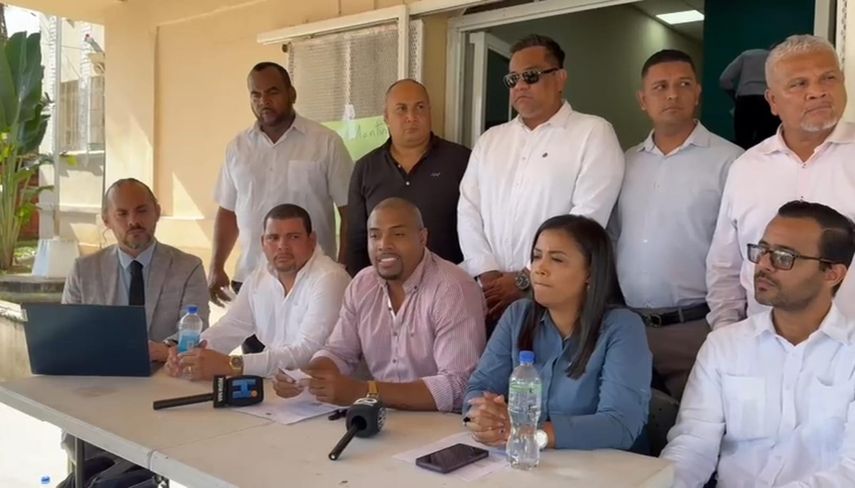 Concejales de Colón protestaron.