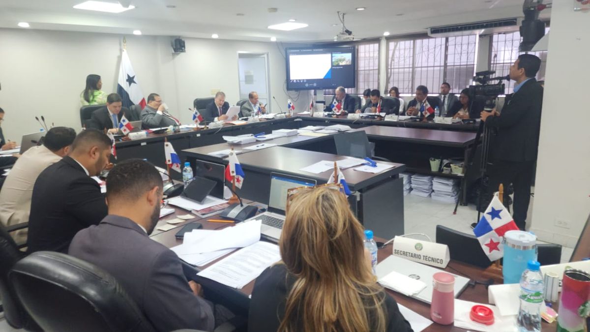 Comisión de Presupuesto debate el presupuesto del Canal de Panamá para 2025